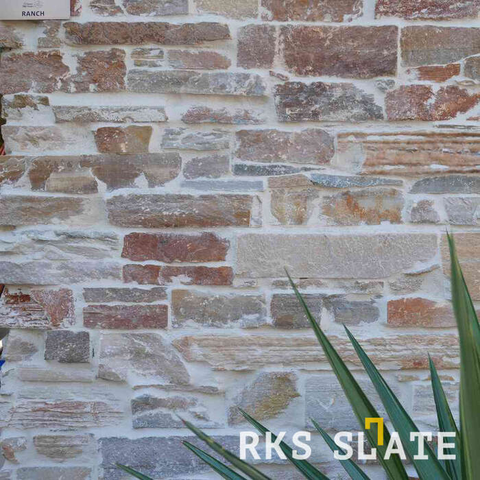 Фасадный облицовочный камень Beige Quartz Strips в Калуге