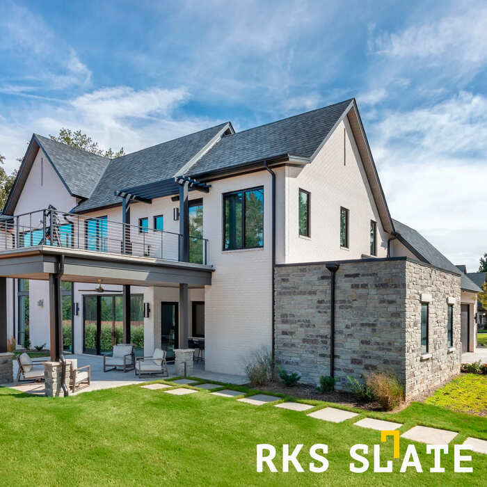 Фасадный облицовочный камень Grey Quartz Temple в Калуге