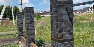 Забор из черного кирпича BRAER PRO 34_03 (2)