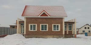 Фасадный керамический кирпич Браер кладка, гладкий, 1НФ в проекте частного дома (1)