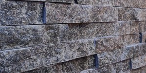 Облицованный фасад 3D панелями из природного камня Кварцит Green Quartz Classic в г.Москва фото (1)