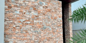 Облицовка фасада натуральным камнем в виде 3D панели RKS SLATE  Кварцит Biege Quartz Country купить с доставкой (2)