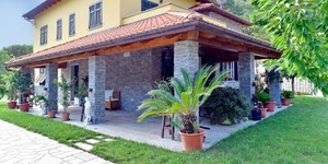 Фасад облицованный натуральным камнем фото 3D панель RKS SLATE Кварцит Grey Quartz Country купить (3)