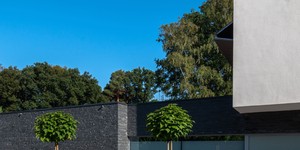 Фасадный черный камень на фото 3D панели RKS SLATE Сланец Black Slate в наличии на складе (16)