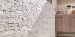 Кухонный фартук из белого природного камня 3D панели RKS SLATE Кварцит White Quartz Classic фото (4)