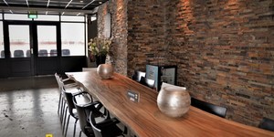 Фартук и стены в кухне из 3D мозаики из камня RKS SLATE Сланец Rusty Slate Rockface заказать (3)