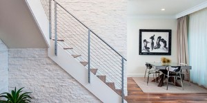 Лестница в доме из камня 3D панели RKS SLATE Кварцит White Quartz Classic фото